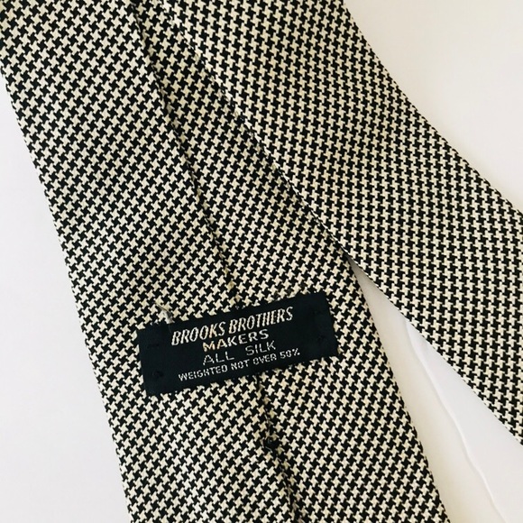 BookS Brothers Men’s silk Tie - Picture 2 of 6